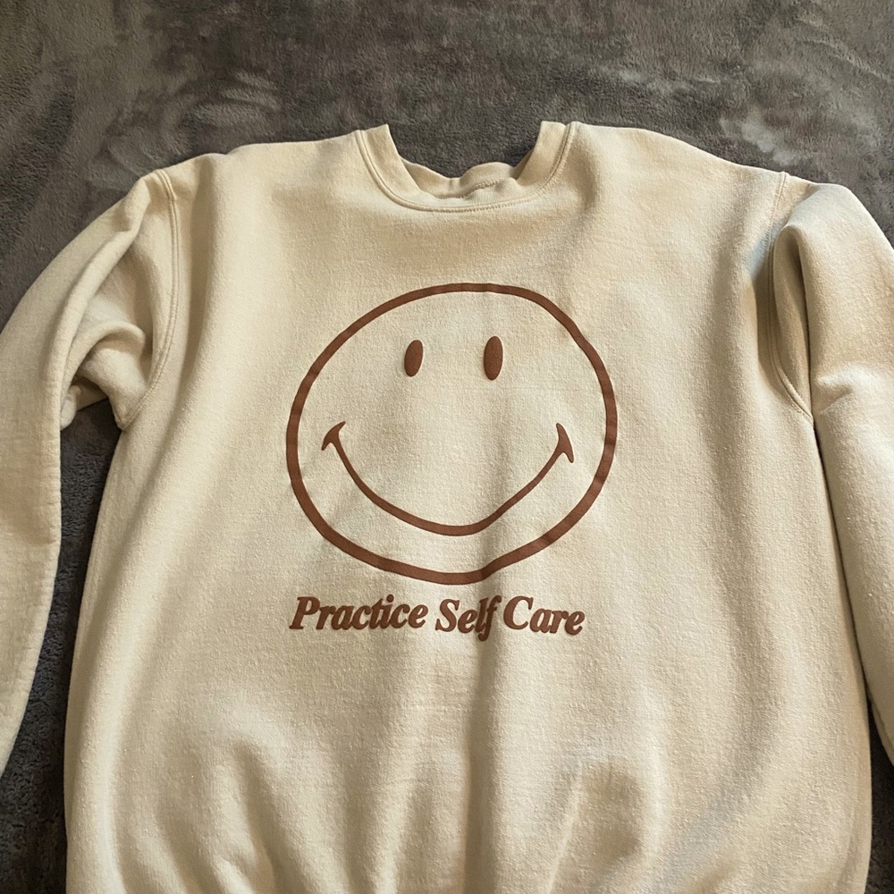 Long Sleeve Shirt/ Sweater